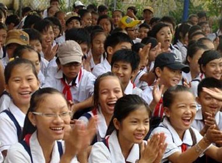 Các nhà khoa học phân tích - Cảm hứng video marketing từ Hotspot Matrix_Văn nghệ