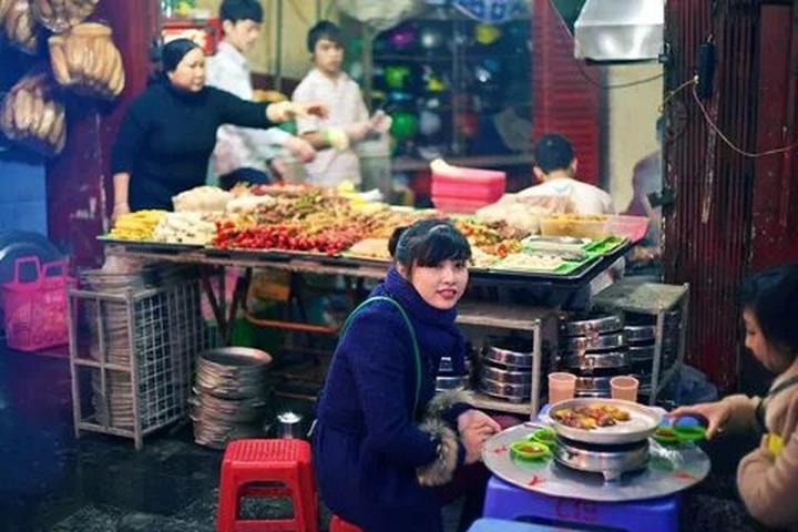 Sự Bùng Nổ Của Video Ngắn và Trí Tuệ Nhân Tạo: Vai Trò Thiết Yếu Của Đào Tạo Kỹ Năng Sáng Tạo Nội Dung_khóa học cơ bản về digital marketing